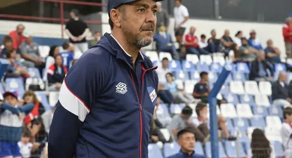 Recoba, DT de Nacional, en el Gran Parque Central