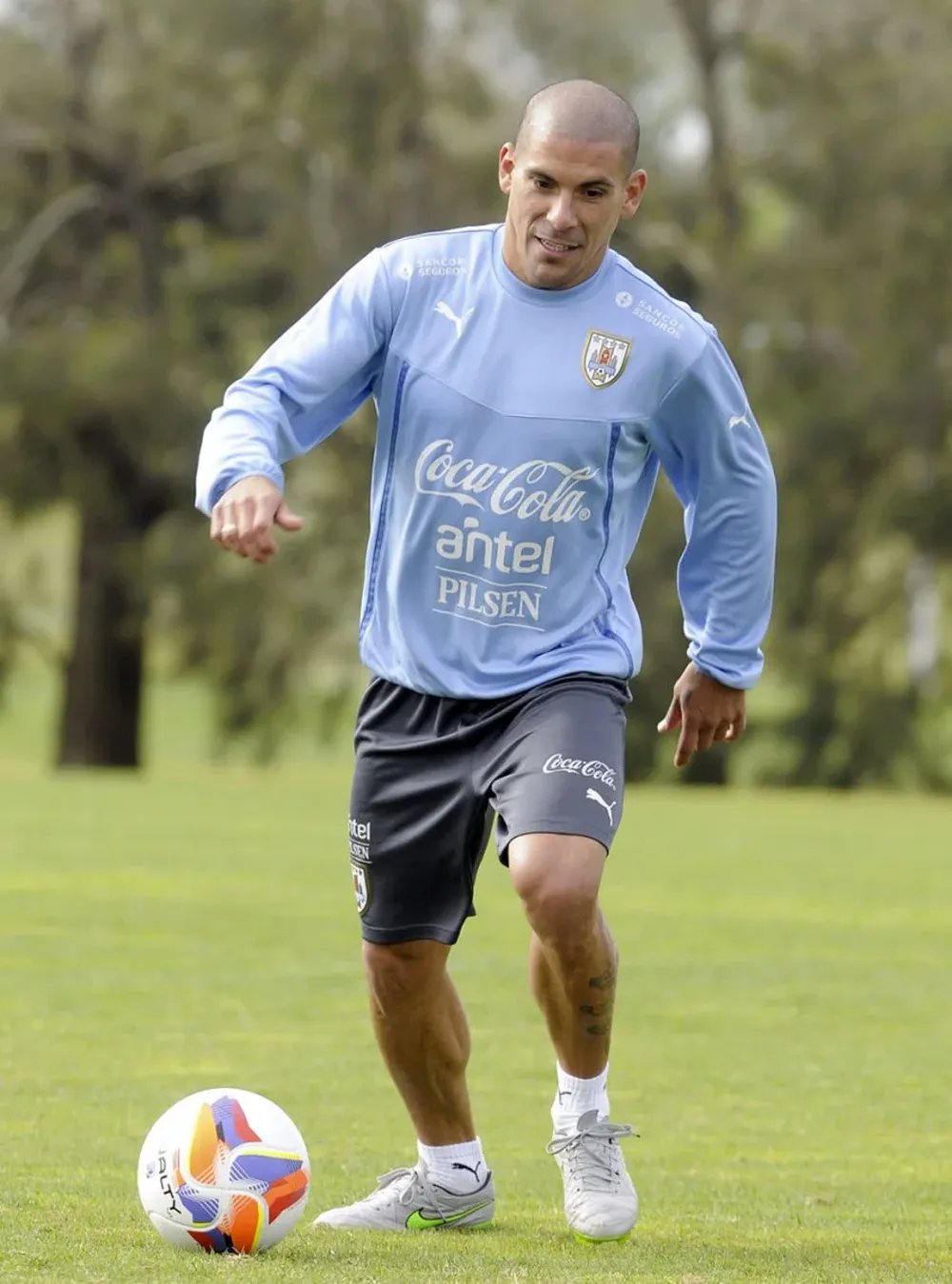 Maximiliano Përeira, regresa a la titularidad ante Perú