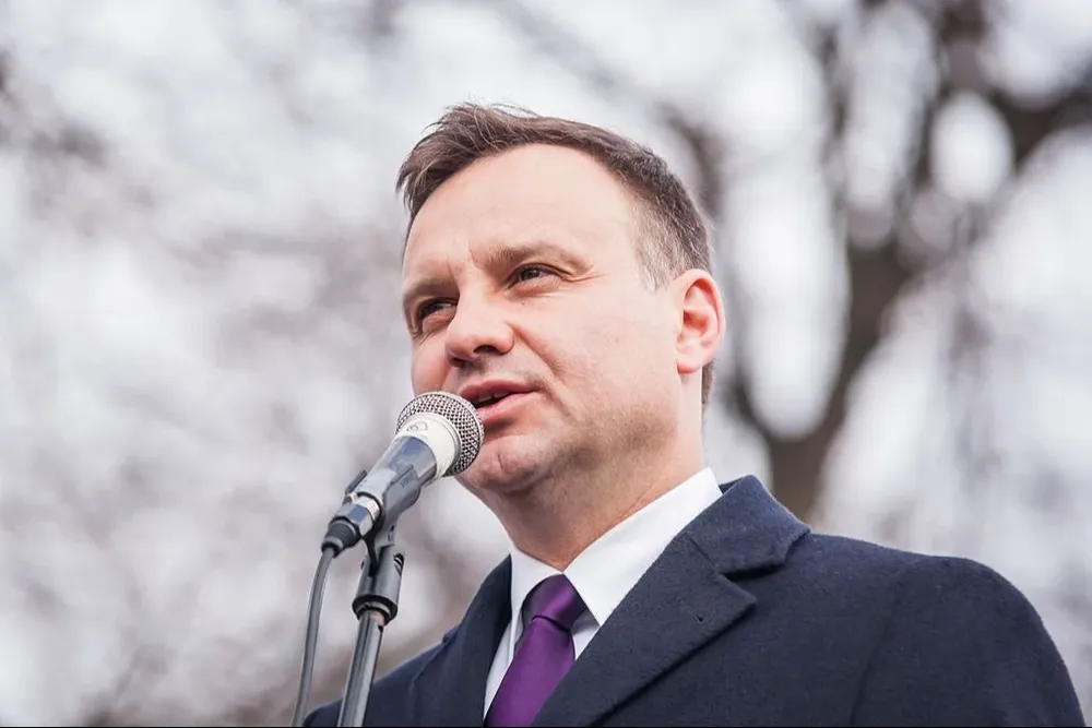 EL presidente de Polonia, Andrezj Duda, asestó un golpe al nuevo gobierno del europeísta premier Donald Tusk al rechazar su plan de gastos.