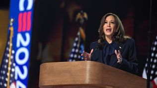 La vicepresidenta expuso parte de su plataforma en la Convención Demócrata de Chicago