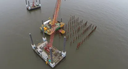 Gobierno propondrá nuevas condiciones a privados para reflotar regasificadora