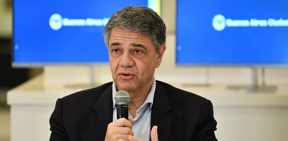 El gobierno de Jorge Macri le respondió a la Casa Rosada por su decisión de quitar subsidios al transporte de colectivos.