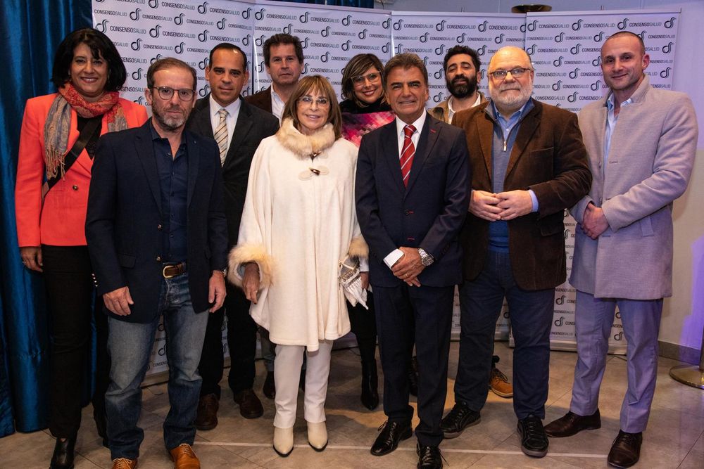 Dra. Beatriz Arciere  jefa de Neurología, Dr. Felipe Viacava traumatólogo, Dr. Aldo Sgaravatti encargado de Geriatría y Sistema de Cuidados , Dr. Hugo Badía jefe de Urología, Dra. Marianella Méndez jefa de Cardiología, Dra. Rosa Finozzi coordinadora de En