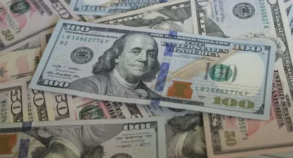 El dólar sigue con racha bajista