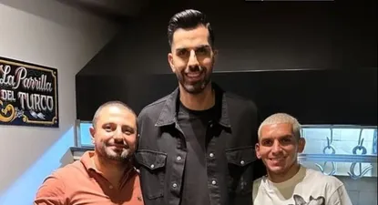 Lucas Torreira en un asado en Turquía