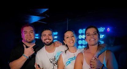 Amigos, socios y parejas, con esa sinergia funciona Oíd Mortales, el lugar de la fiesta argentina en España.