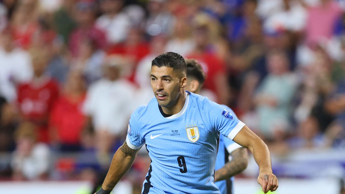 Did you watch Uruguay vs Paraguay in the eliminators for an hour and play it live?