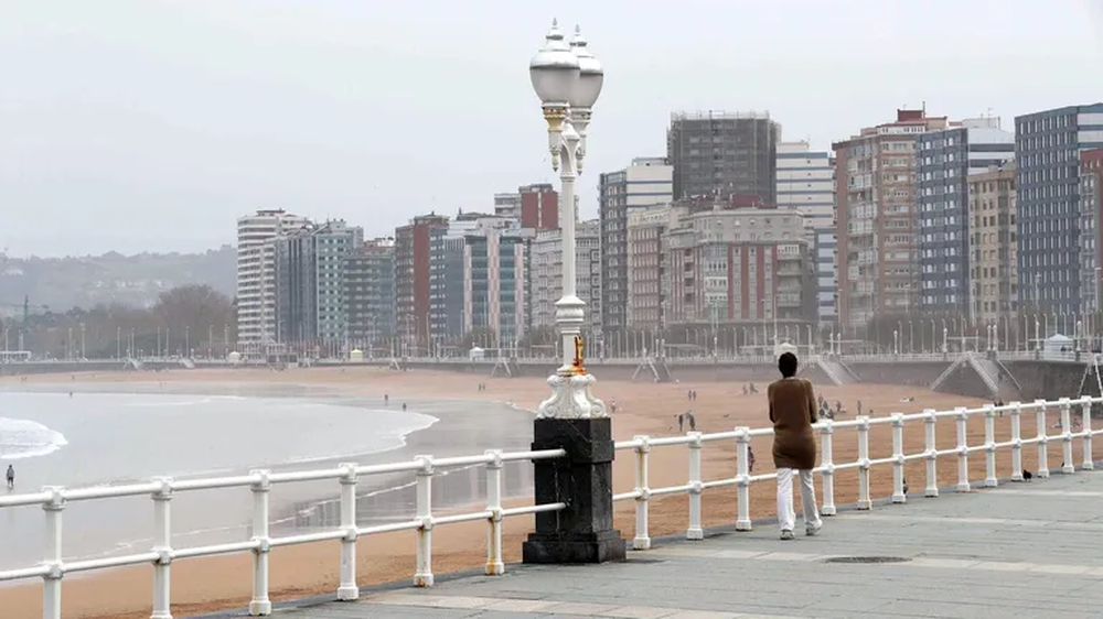 Lluvias y bajón térmico en Galicia y el Cantábrico.