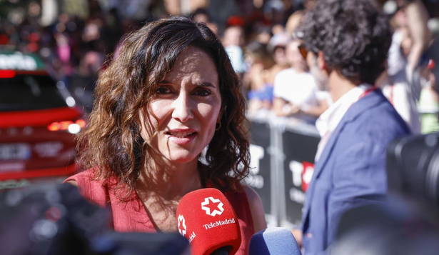 Isabel Díaz Ayuso, presidenta de la Comunidad de Madrid tras la suspensión de la Vuelta.
