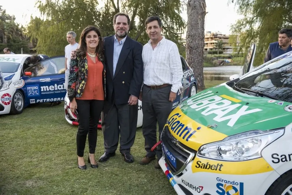 Laura Pérez, José Augusto Carrinho y José Luis Donagaray