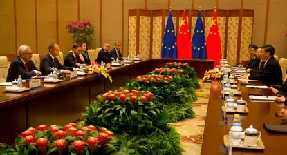 union europea pide a china, rusia y eeuu evitar el caos de una guerra comercial