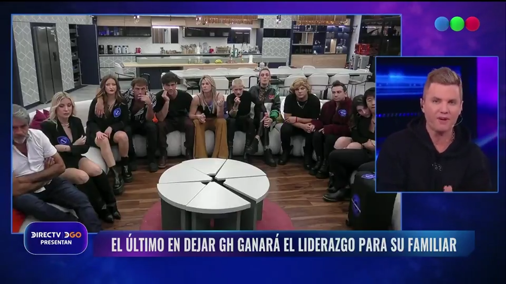 Santiago del Moro y los jugadores junto a sus familiares