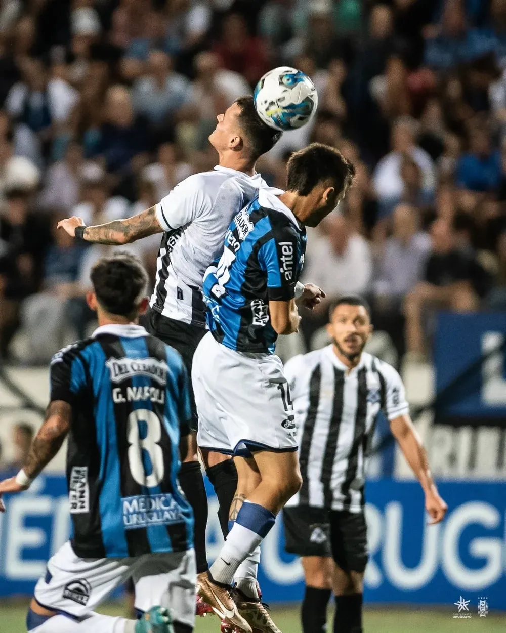 Empate entre Wanderers y Liverpool