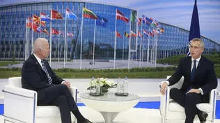 A la izquierda el presidente estadounidense, Joe Biden. A la derecha, el líder de la OTAN, Jens Stoltenberg