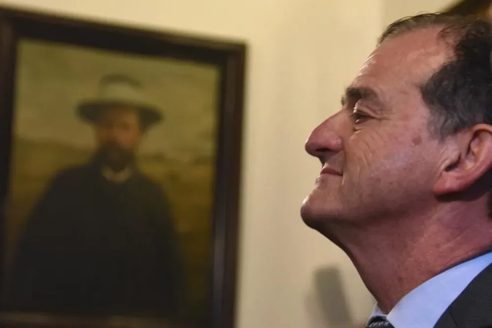 El líder de Cabldo Abierto visitó la sede del Partido Nacional.