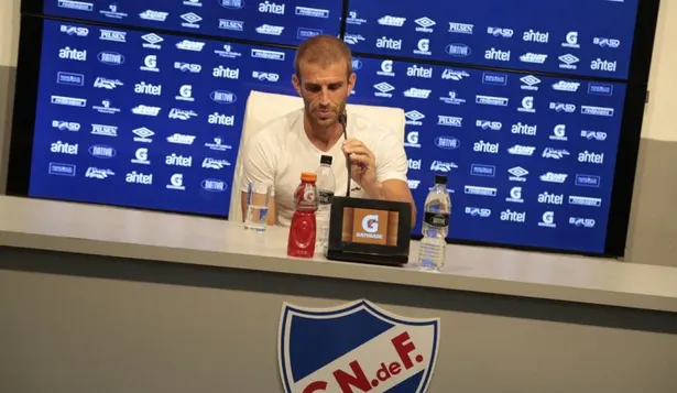 Alonso se fue y apuntó a Munúa