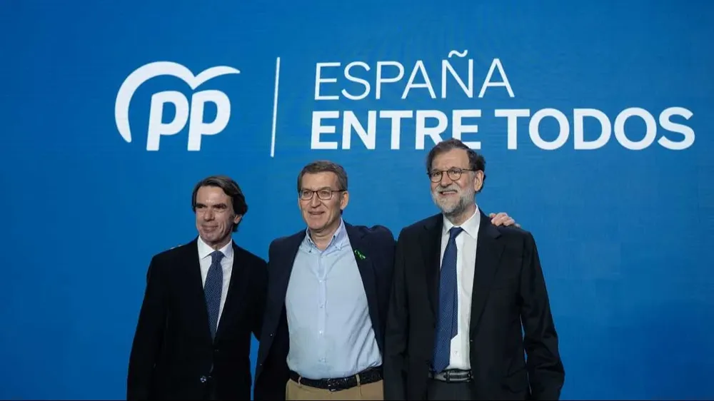 José María Aznar, Alberto Núñez Feijóo y Mariano Rajoy.