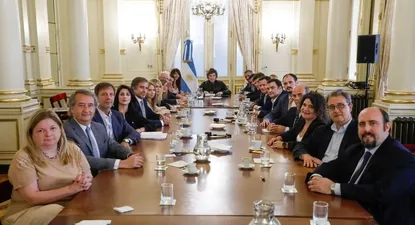 Milei reunido con los diputados de LLA