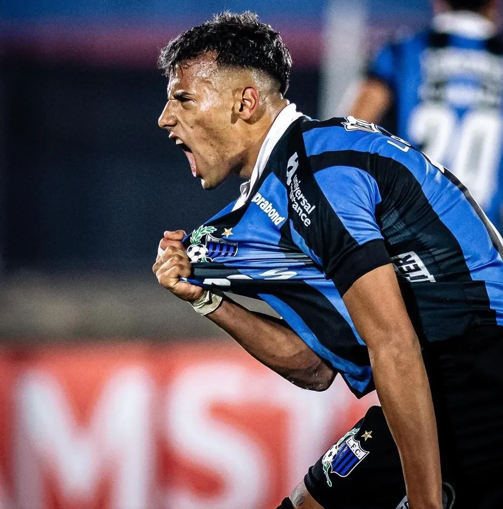 Luciano Rodríguez es la figura de Liverpool