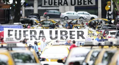 Protestas por la llegada de Uber al Uruguay en 2015