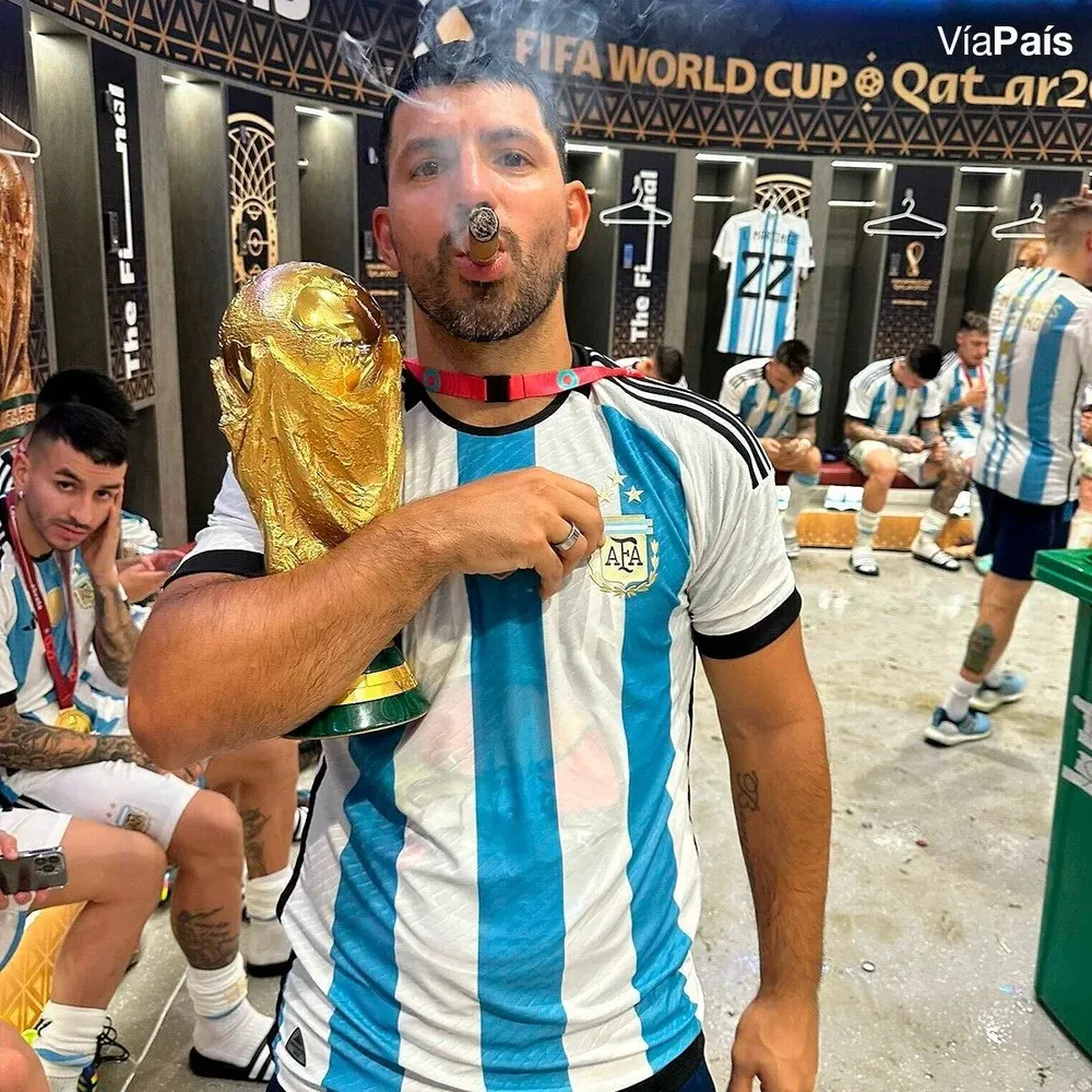 Agüero en los festejos de Argentina