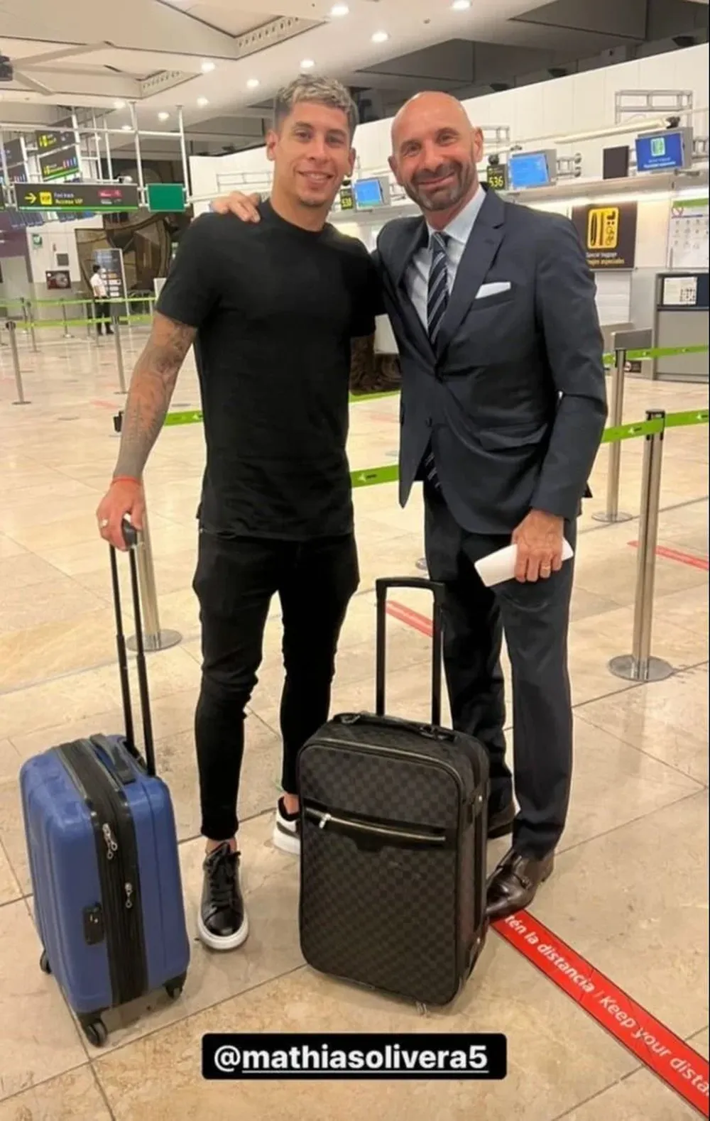 Mathías Olivera junto a su representante Pablo Boselli