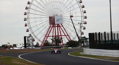 Sergio Pérez en uno de los ensayos en Japón, donde el tifón Hagibis amenaza la carrera