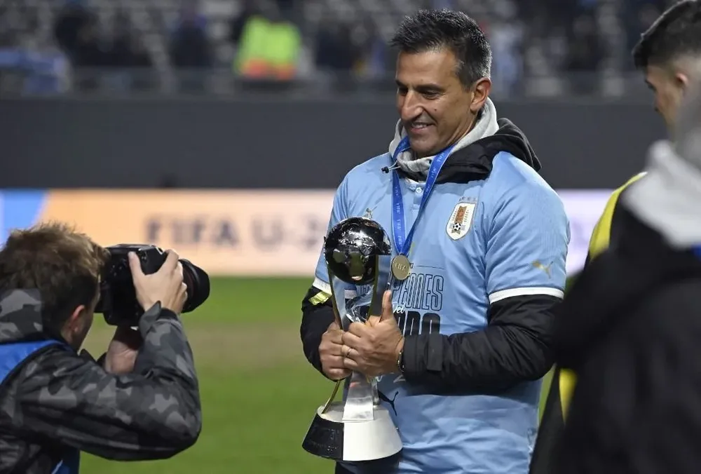 Marcelo Broli, entrenador de la sub 20