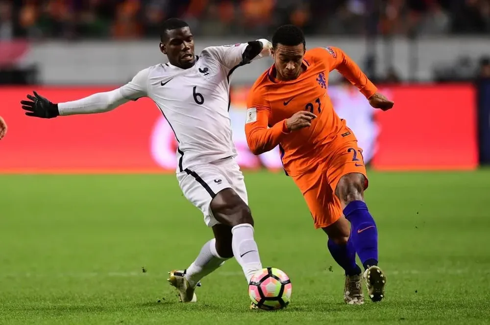 Paul Pogba y Memphis Depay