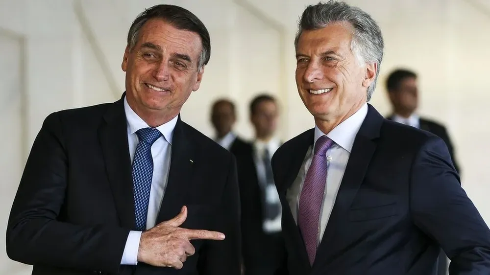Macri se reunió con Bolsonaro en Brasilia e invitó al presidente brasileño a visitar Buenos Aires, lo que podría ocurrir en plena campaña electoral argentina.
