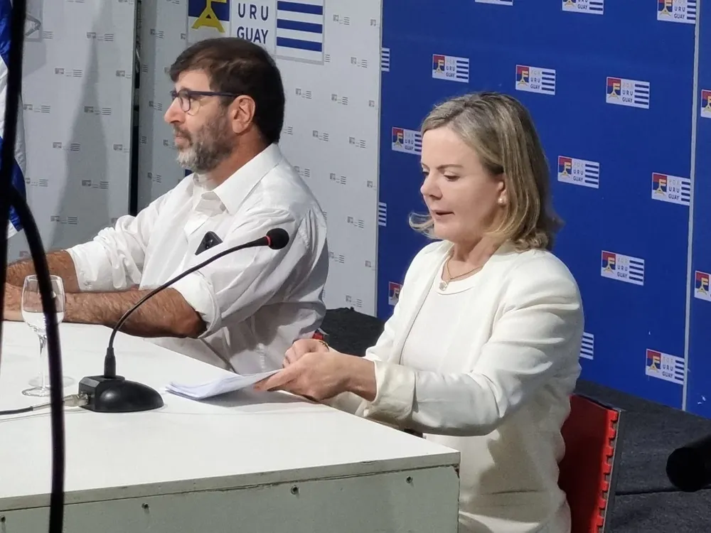 Gleisi Hoffman presidenta del PT en la Huella, acompañándonos en nuestro cumpleaños!!!, escribió Enrique Rubio en su cuenta de X