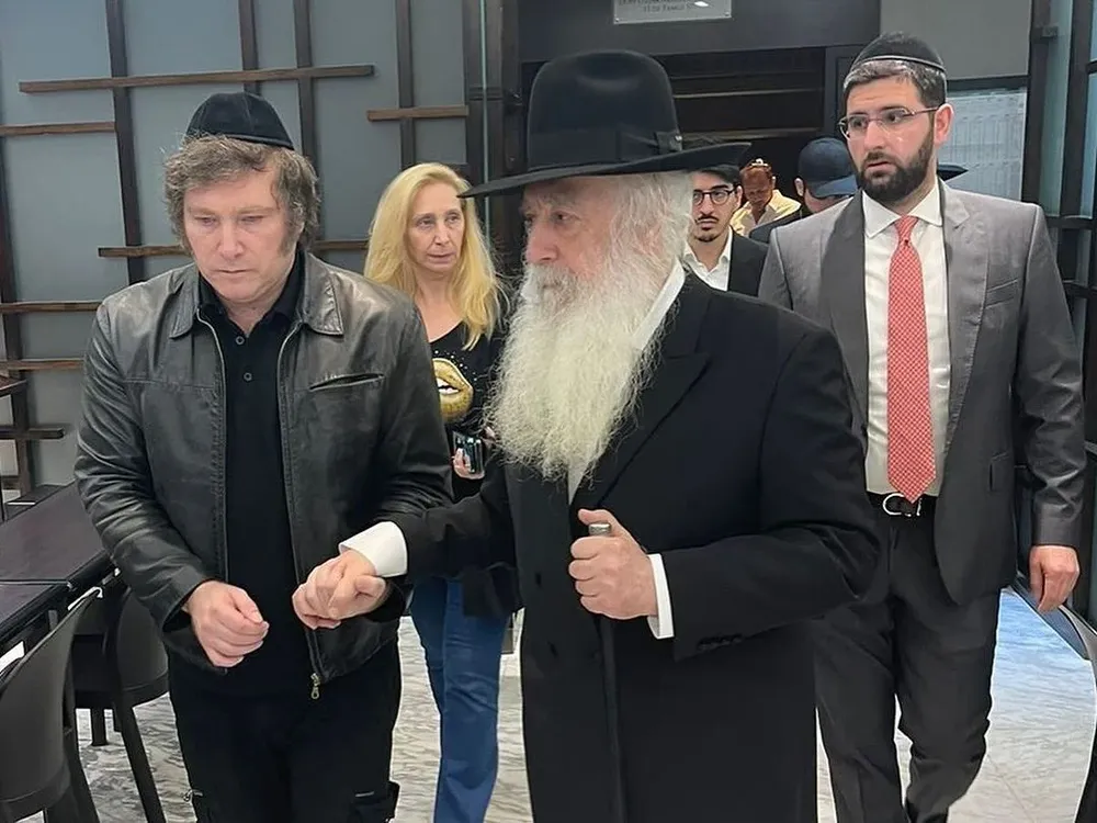 Javier y Karina Milei con el rabino David Pinto Shlita