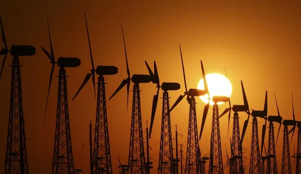 Las tecnologías para generar energía eólica y solar se están expandiendo.