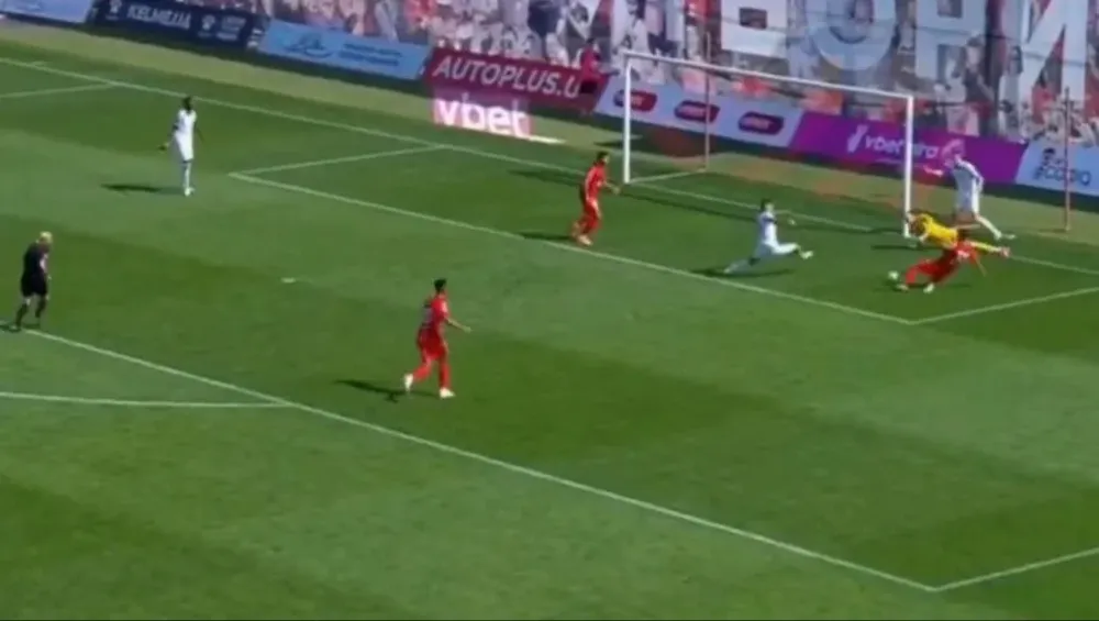 Este gol fue un gran blooper que se dio en la Liga de Ucrania