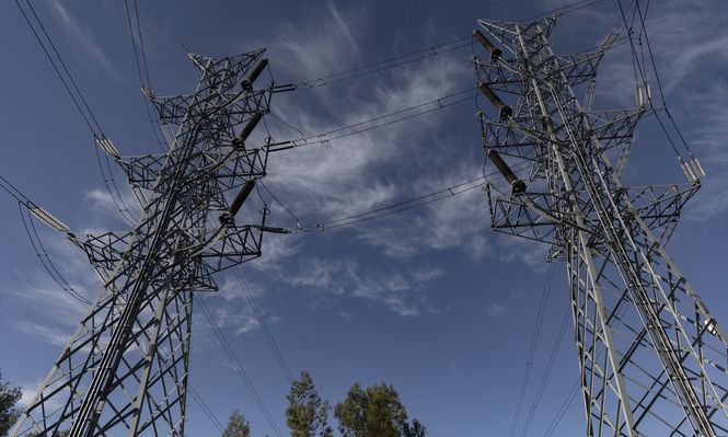 Dos torres eléctricas, a 12 de noviembre de 2021, en Madrid