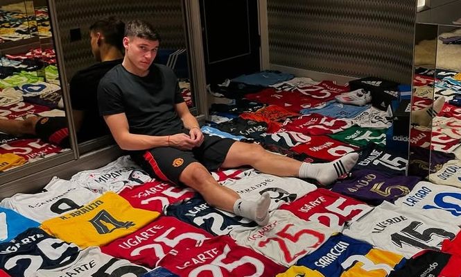 Las fotos de Manuel Ugarte en diciembre