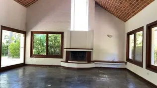 Importante chalet de cinco dormitorios va a remate judicial
