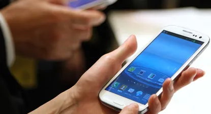 Celulares permitirán bajar costos financieros y elevar bancarización