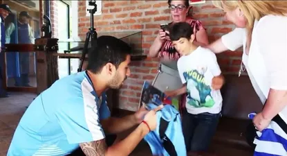 Luis Suárez recibió a Áaron en el Complejo Uruguay Celeste
