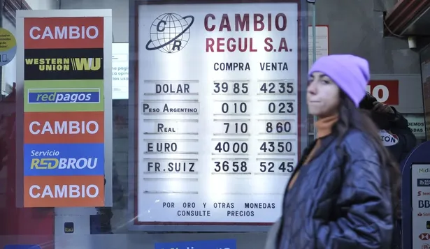 El dólar retorna a la franja de los $ 41 en la cotización mayorista.