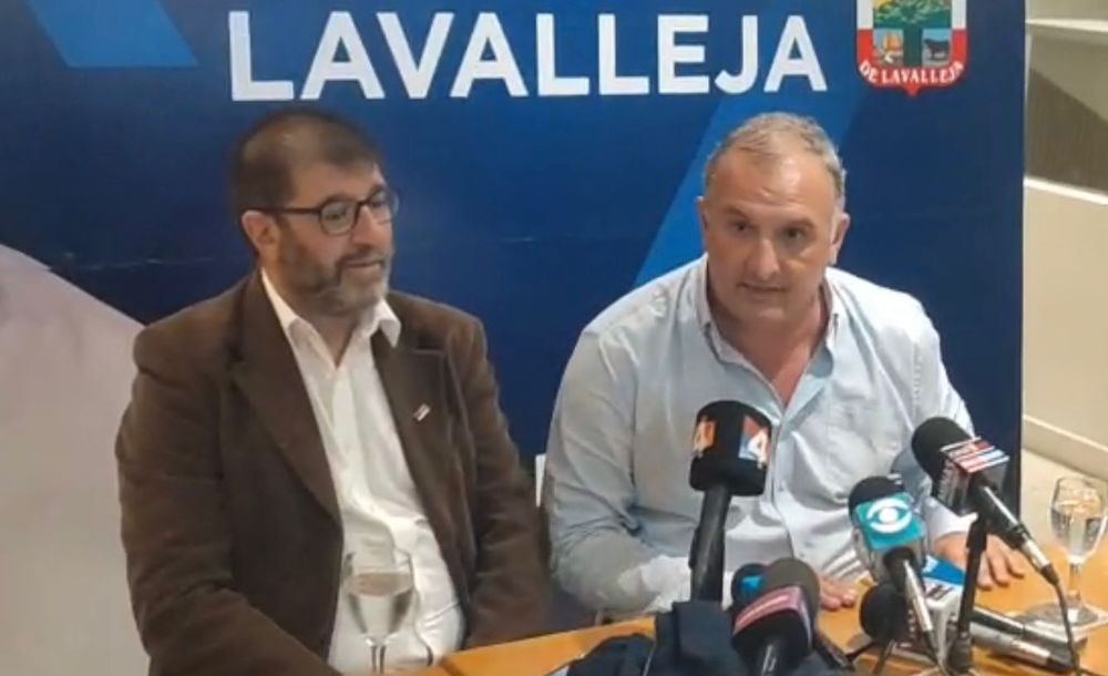 Fernando Pereira y Daniel Ximénez en conferencia de prensa