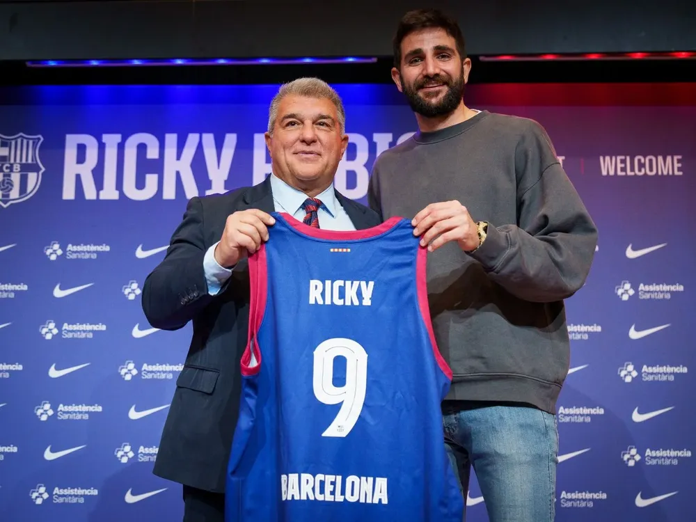 Presentación de Ricky en el Barça.