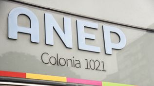 Llamado laboral de ANEP ofrece sueldo de más de $140 mil por cargo no docente: mirá requisitos y cómo anotarse