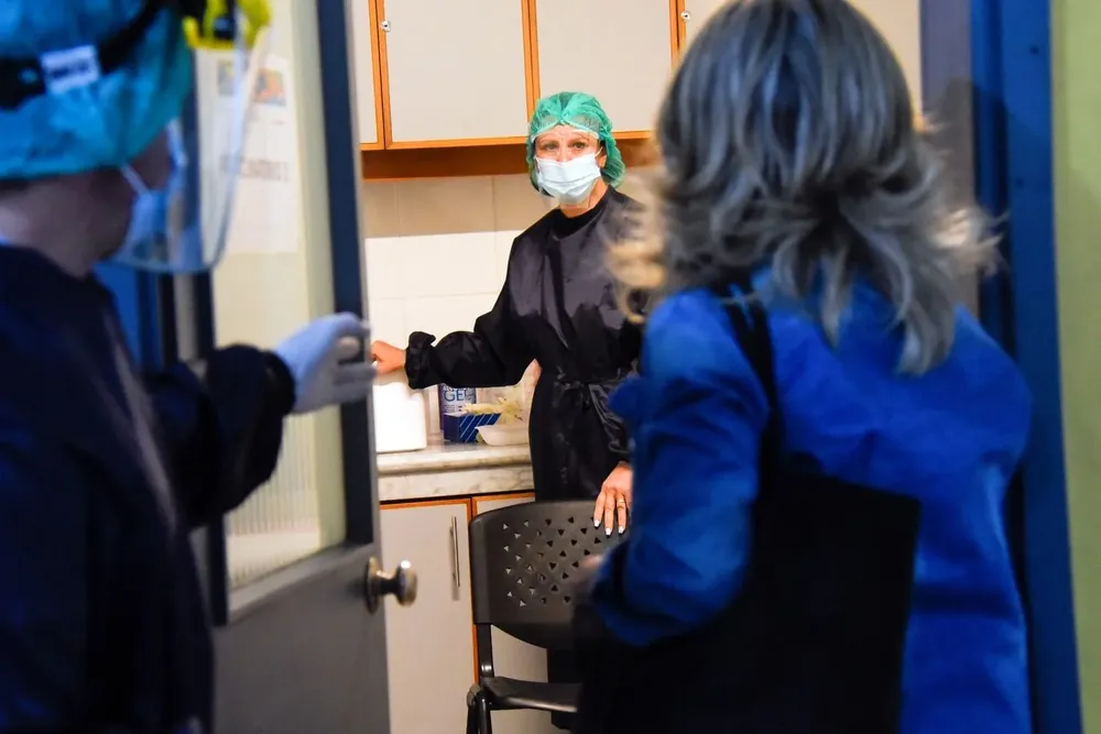 El tiempo para lograr la inmunidad de rebaño en Uruguay se alarga, tras la alta cantidad de casos diarios de coronavirus, dijo Lacalle