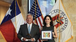 Isabel Díaz Ayuso y el alcalde de Austin, en Texas, Kirk Watson.  Isabel Díaz Ayuso y el alcalde de Austin, en Texas, Kirk Watson.