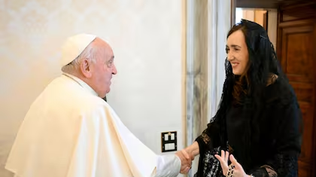 El Papa Francisco y la vicepresidente argentina, Victoria Villarruel.