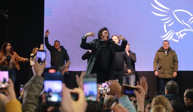 Javier Milei encara la elección en Buenos Aires con varias internas abiertas en el Gobierno