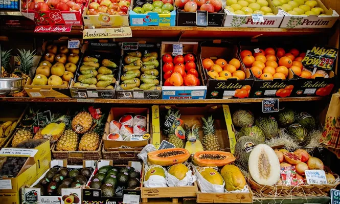 La inflación cayó al 2,4 % en la eurozona y al 3,1 % en la UE en noviembre.