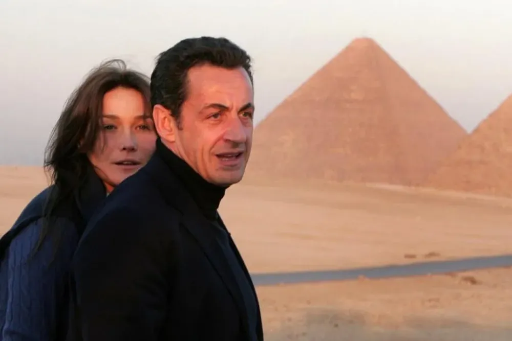 Sarkozy se arrepiente de estas fotos en Egipto