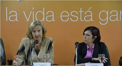 El Observador | María Julia Muñoz y Susana Muñiz, durante la conferencia en la que lanzaron la campaña de prevención del HPV, en marzo